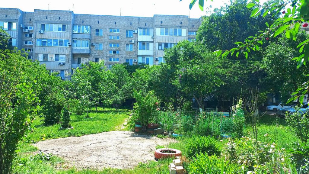 Продажа 3-комнатной квартиры, Минеральные Воды, Анджиевского ул,  136