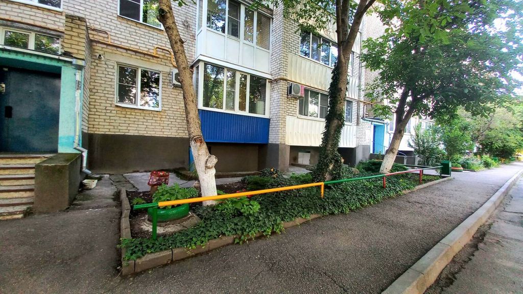 Продажа 3-комнатной квартиры, Минеральные Воды, Анджиевского ул,  136