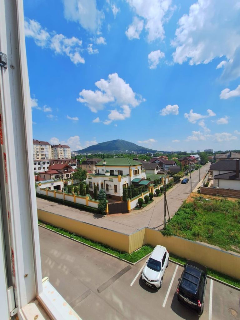 Продажа 2-комнатной квартиры, Пятигорск, Оранжерейная ул,  17к3