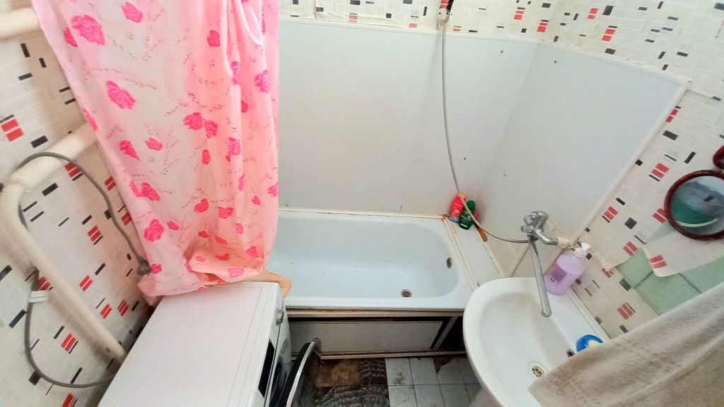 Продажа 3-комнатной квартиры, Минеральные Воды, Дружбы ул,  32