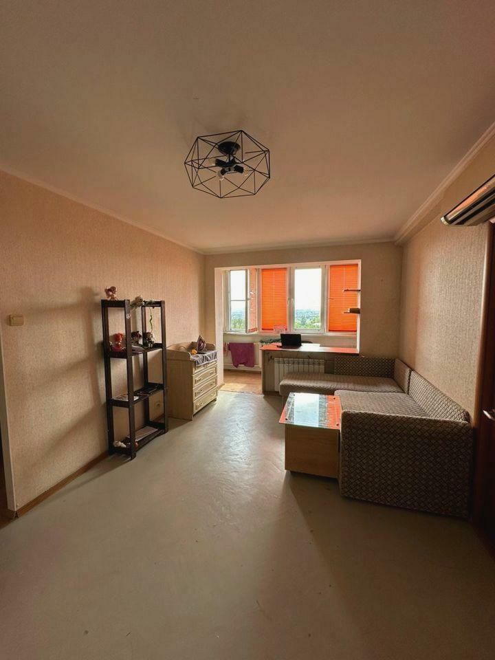 Продажа 3-комнатной квартиры, Пятигорск, Калинина ул,  2к2