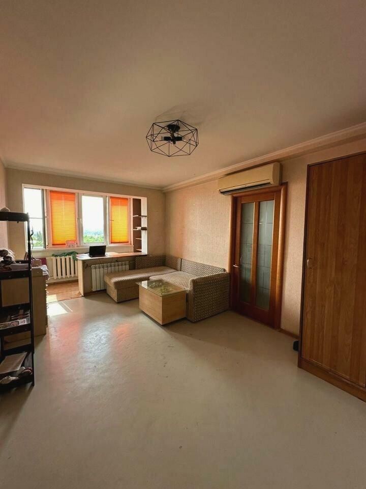 Продажа 3-комнатной квартиры, Пятигорск, Калинина ул,  2к2