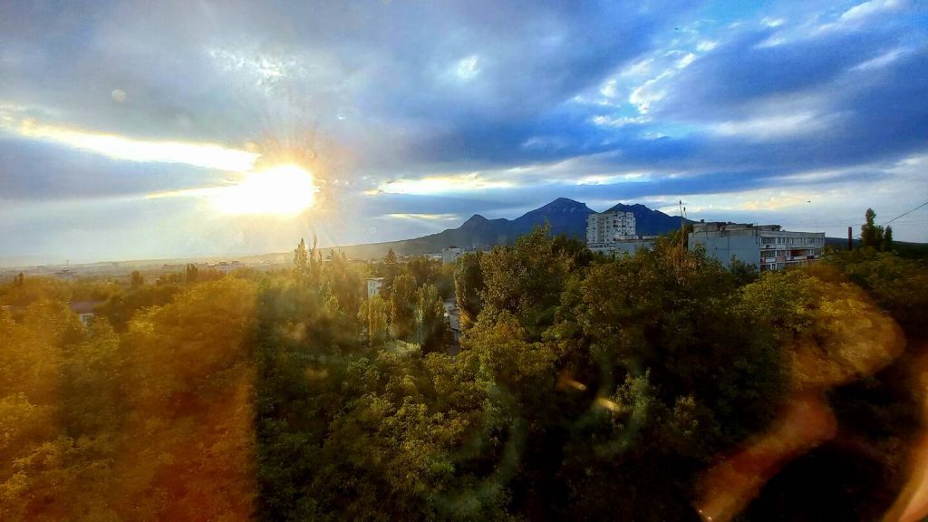 Продажа 3-комнатной квартиры, Пятигорск, Калинина ул,  2к2