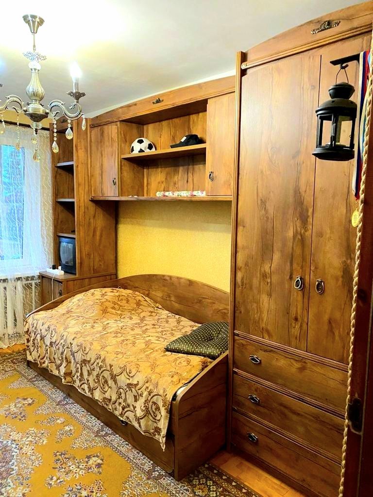 Продажа 4-комнатной квартиры, Пятигорск, Бутырина ул,  1