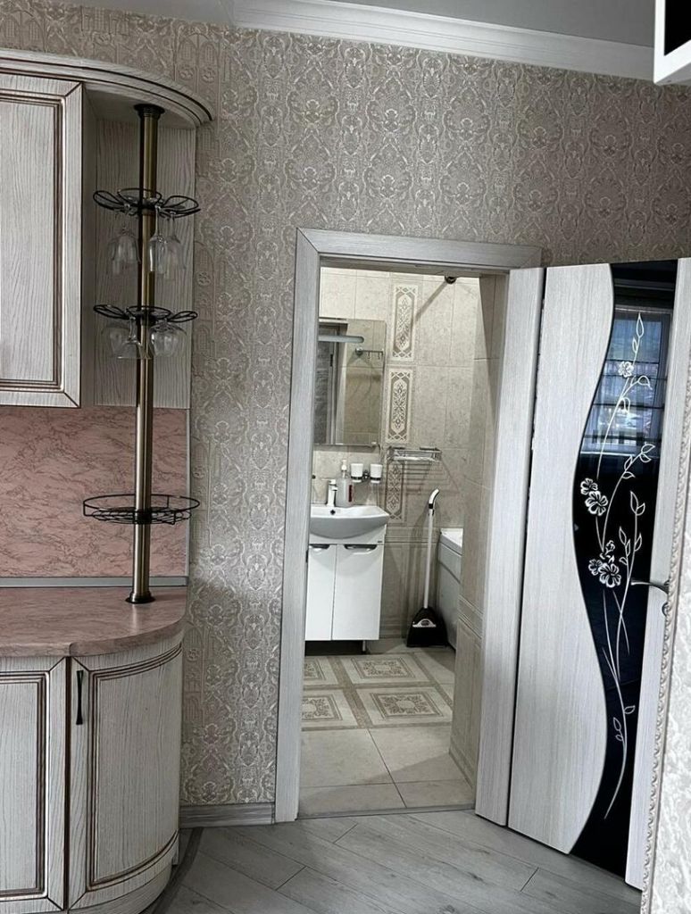 Продажа 2-комнатной квартиры, Минеральные Воды, Железноводская ул,  72