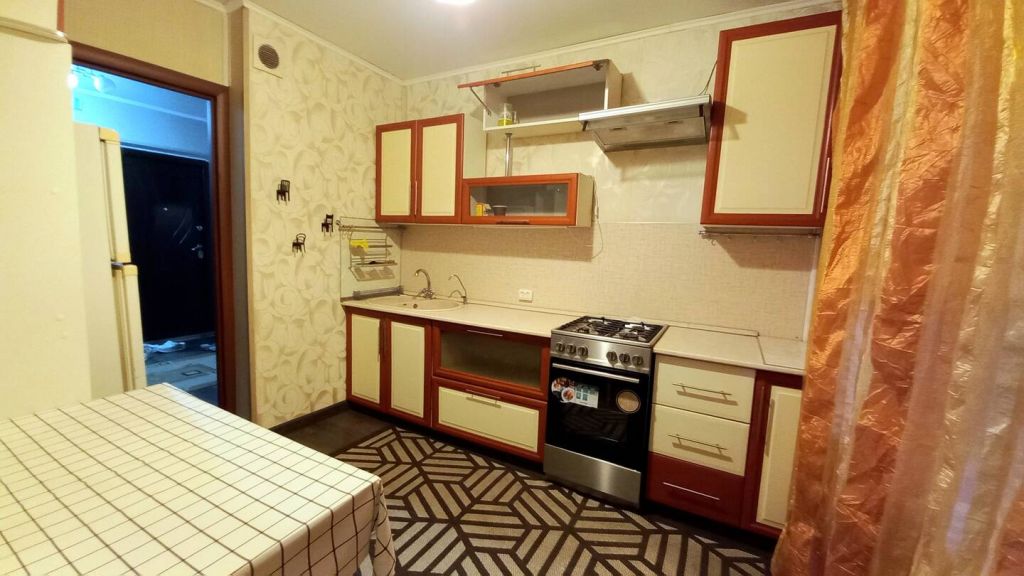 Продажа 2-комнатной квартиры, Минеральные Воды, Новоселов ул,  6