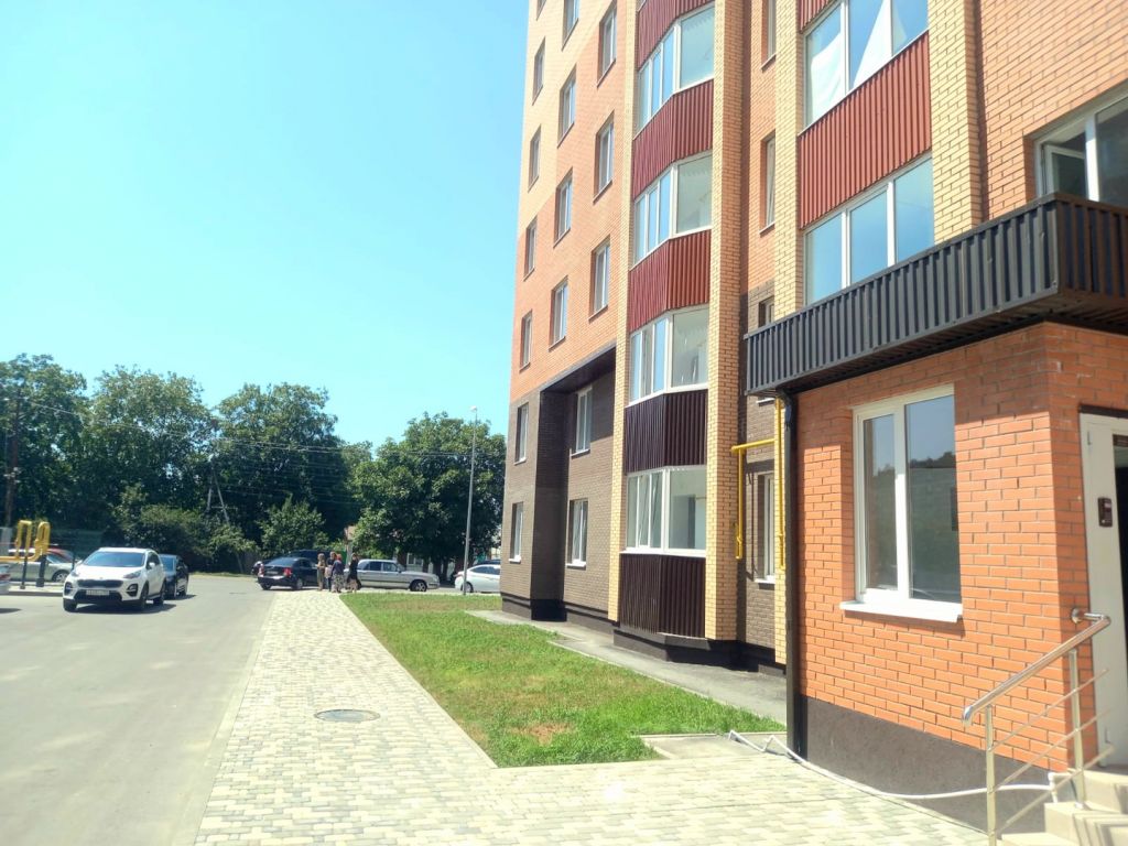 Продажа 2-комнатной квартиры, Пятигорск, Пальмиро Тольятти ул,  36