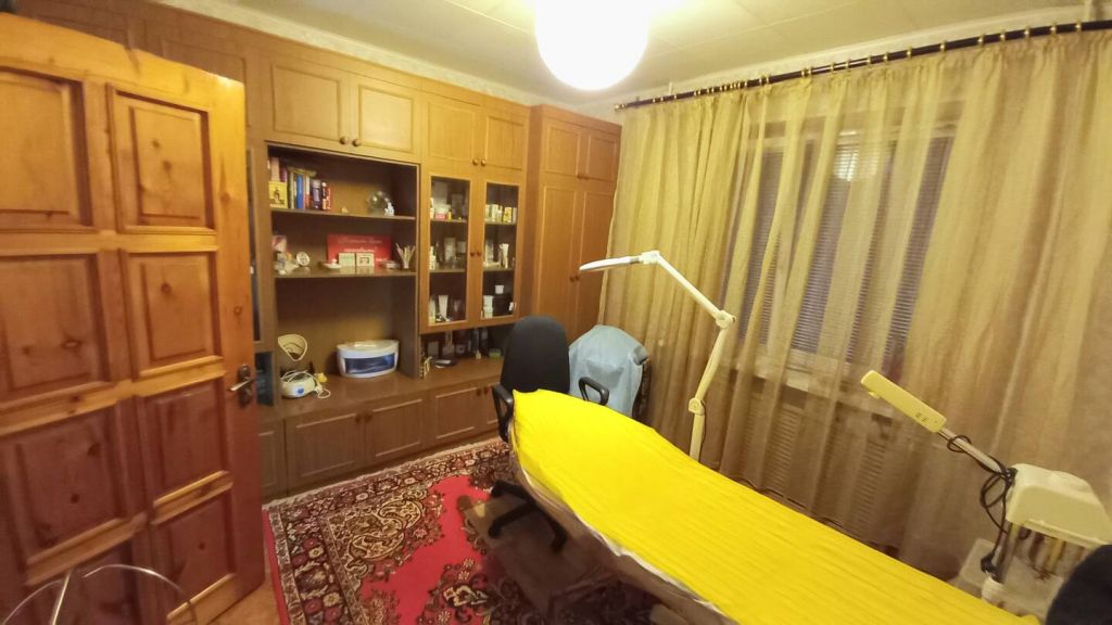 Продажа 3-комнатной квартиры, Минеральные Воды, М.Горького ул,  14