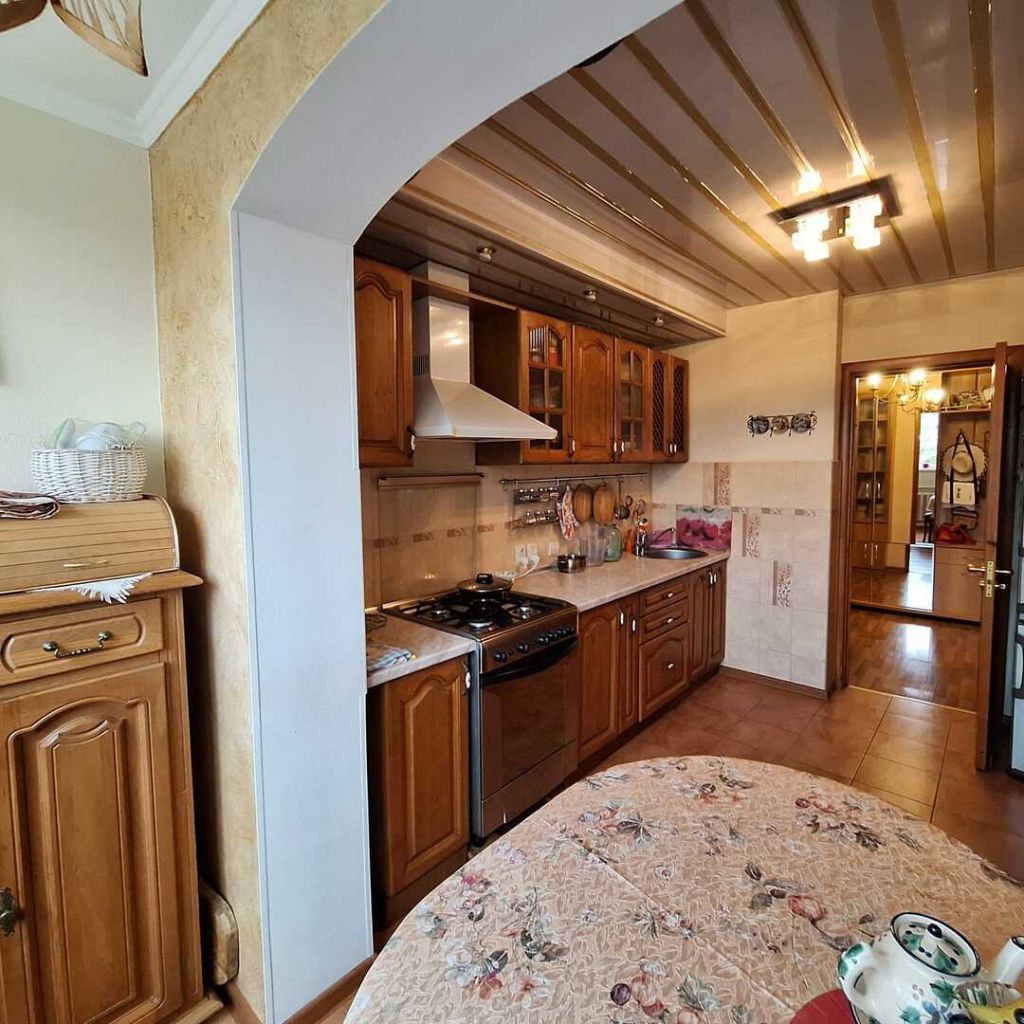 Продажа 3-комнатной квартиры, Пятигорск, Ессентукская ул,  64