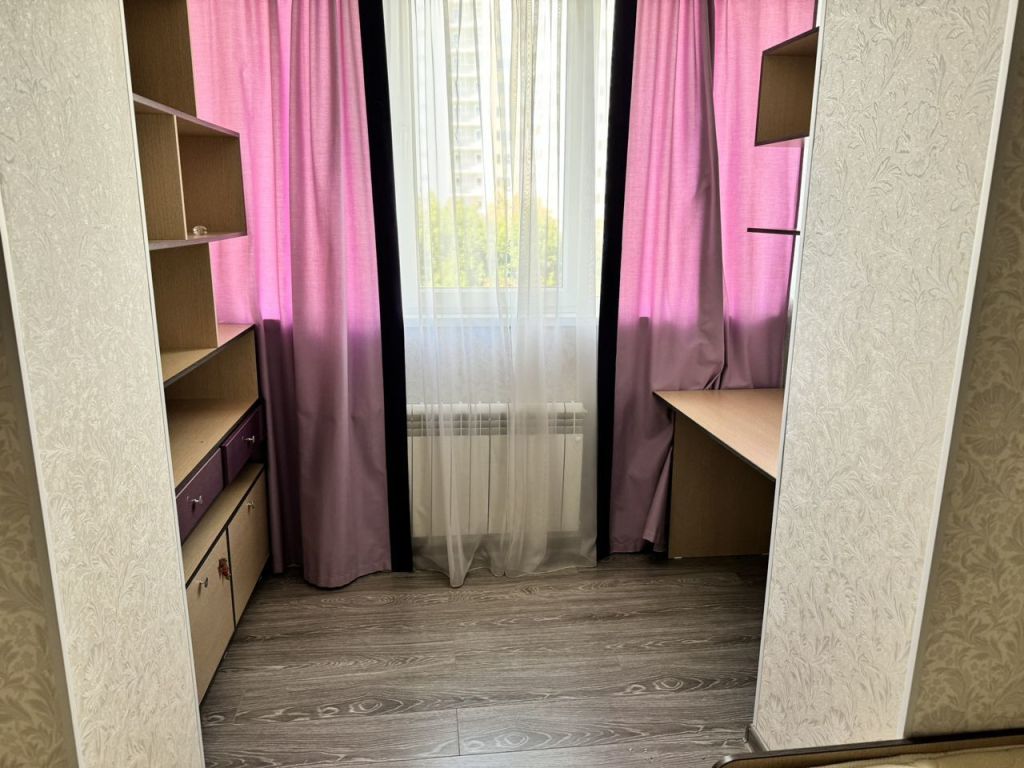 Продажа 3-комнатной квартиры, Саратов, Шелковичная ул,  149