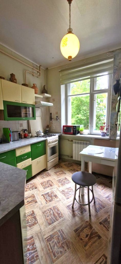 Продажа 3-комнатной квартиры, Нижний Новгород, Страж Революции ул,  29