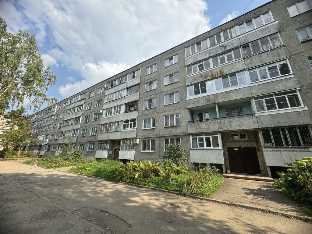 Продажа 3-комнатной квартиры, Кострома, Юбилейный мкр,  31