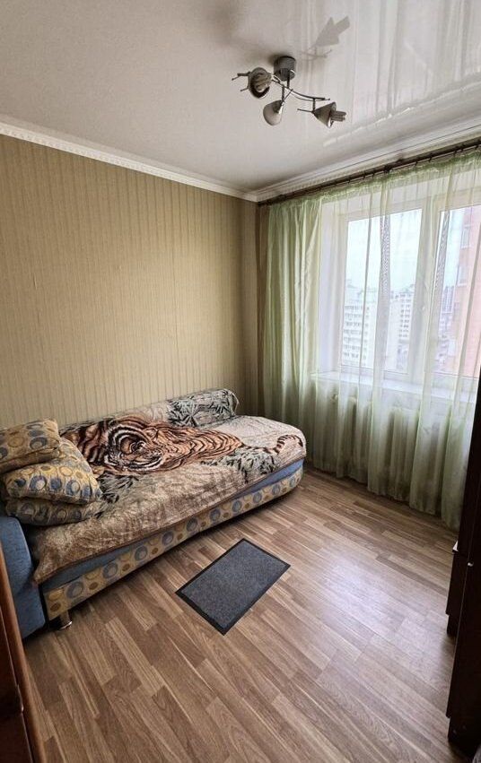 Аренда 4-комнатной квартиры, Старый Оскол, Восточный мкр,  9