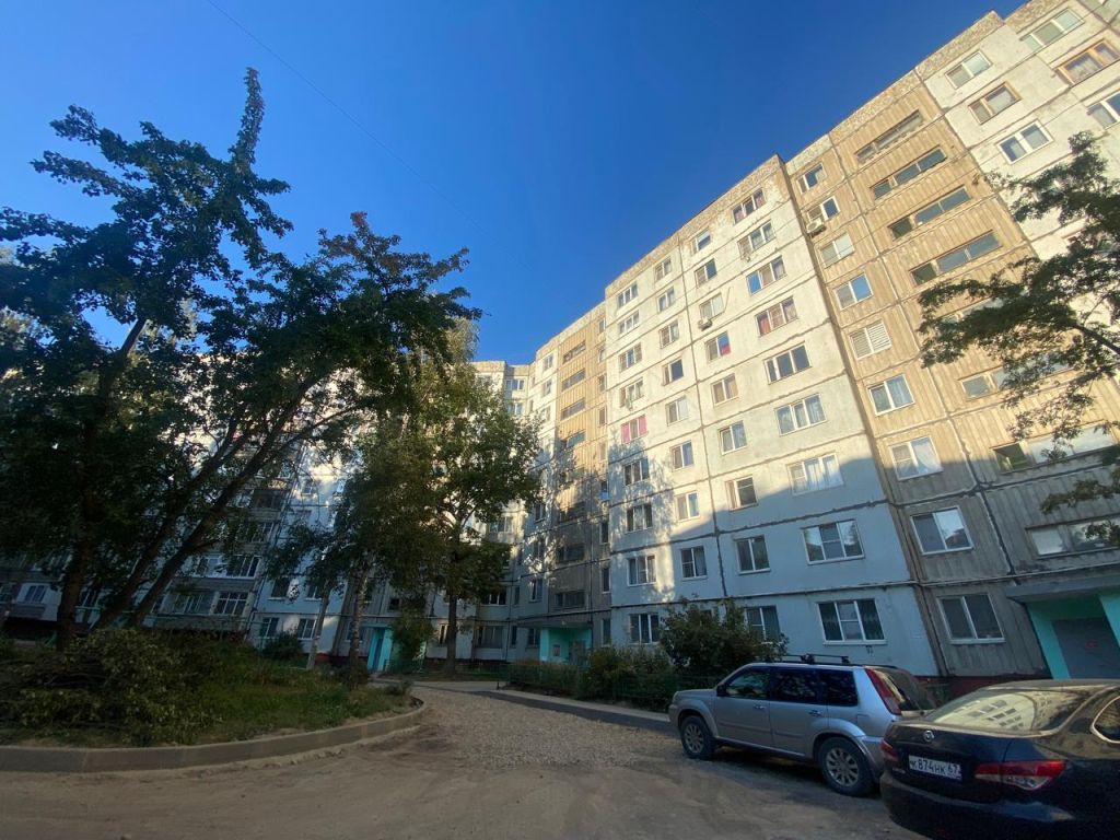 Продажа 2-комнатной квартиры, Смоленск, Петра Алексеева ул,  22/72