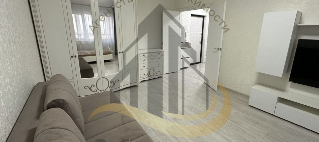 Аренда 1-комнатной квартиры, Старый Оскол, Степной мкр,  33Б