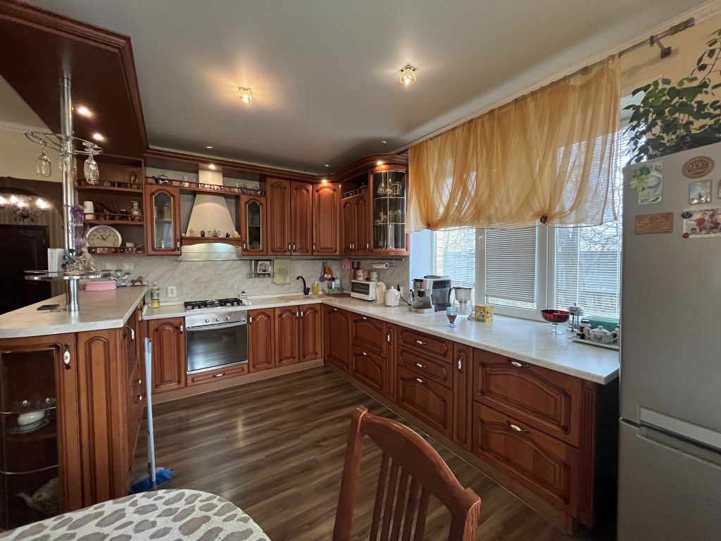 Продажа дома, 191м <sup>2</sup>, 15 сот., Крутик, Новая,  32