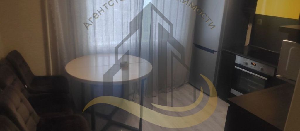 Аренда 1-комнатной квартиры, Старый Оскол, Северный мкр,  32