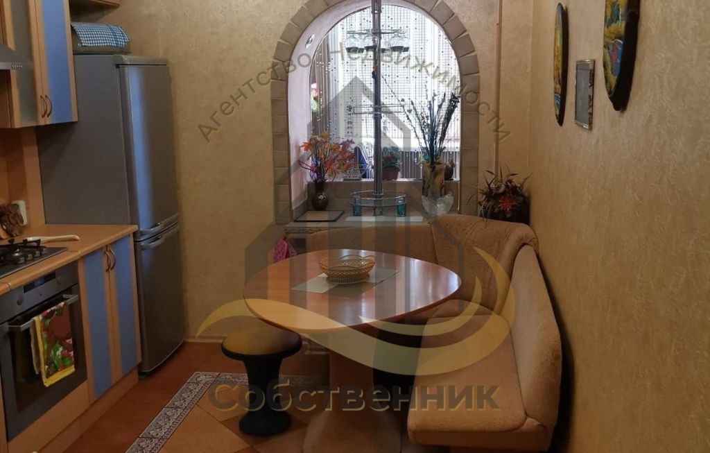 Аренда 2-комнатной квартиры, Губкин, Космонавтов ул,  1