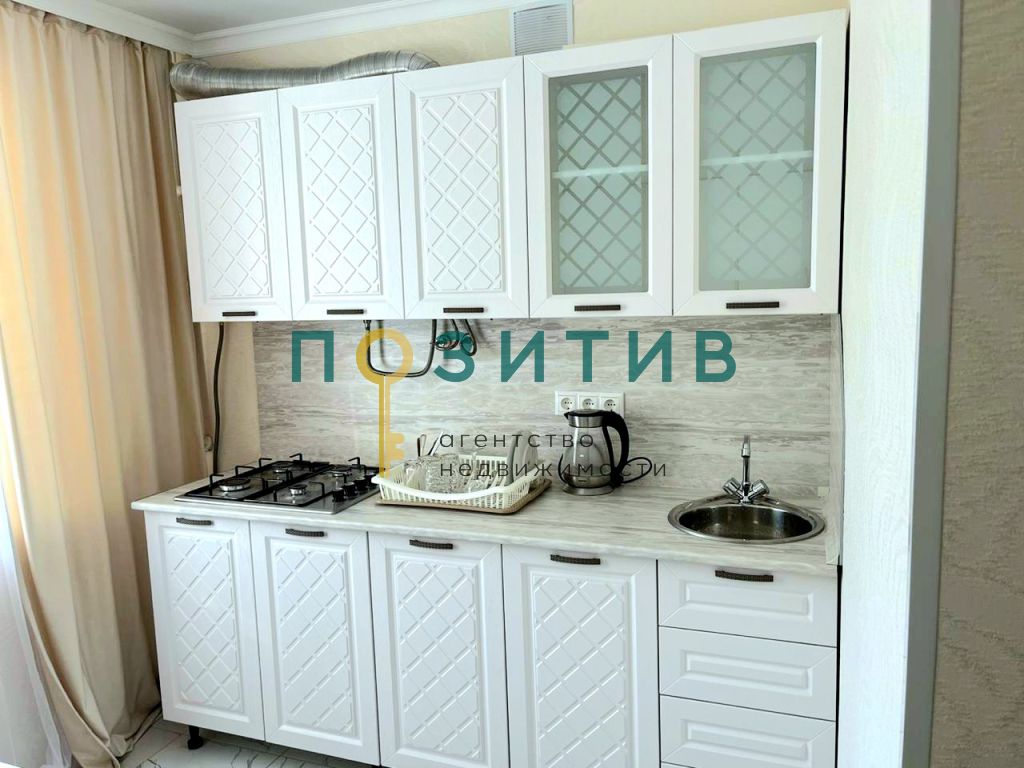 Продажа 2-комнатной квартиры, Минеральные Воды, 50 лет Октября ул,  39