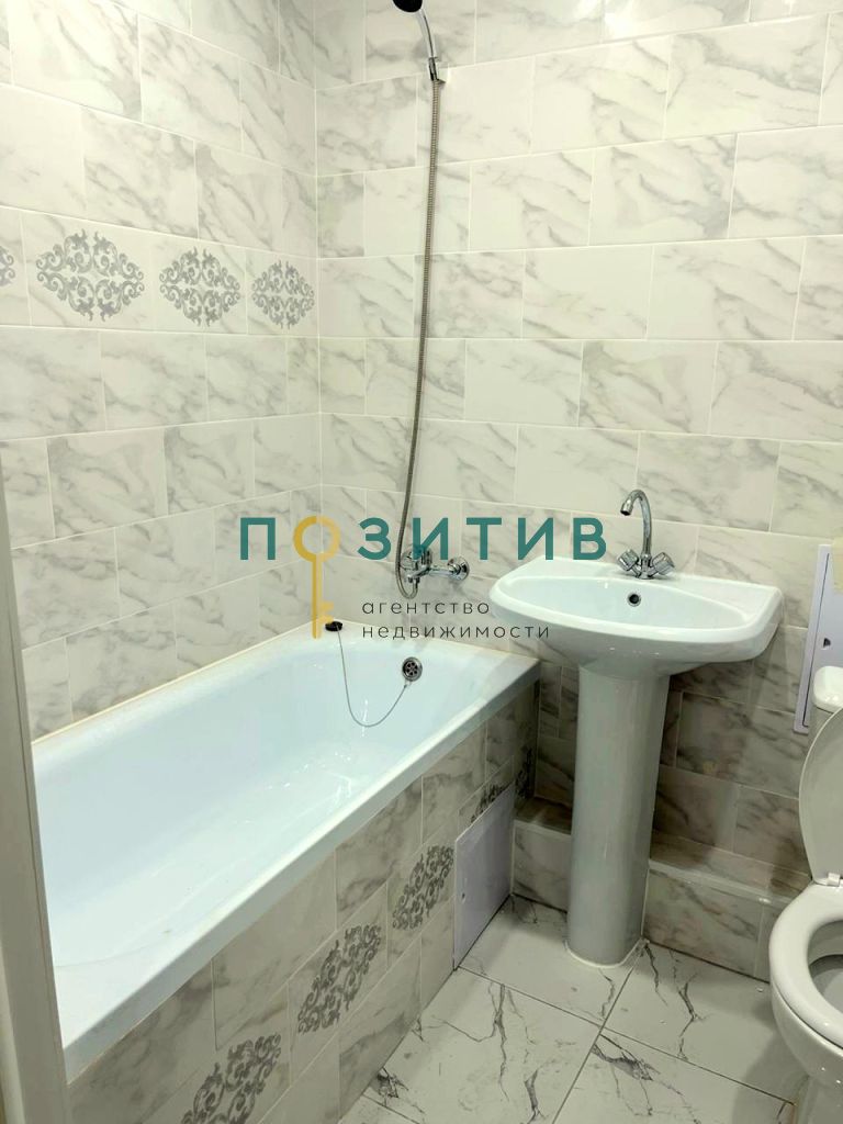 Продажа 2-комнатной квартиры, Минеральные Воды, 50 лет Октября ул,  39