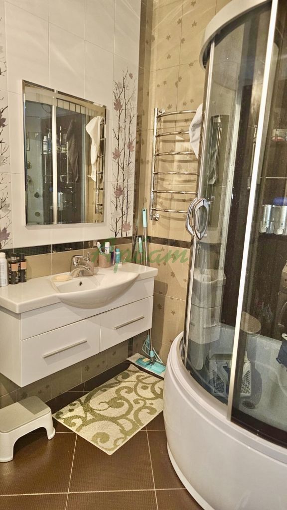 Продажа 3-комнатной квартиры, Тверь, Победы пр-кт,  7