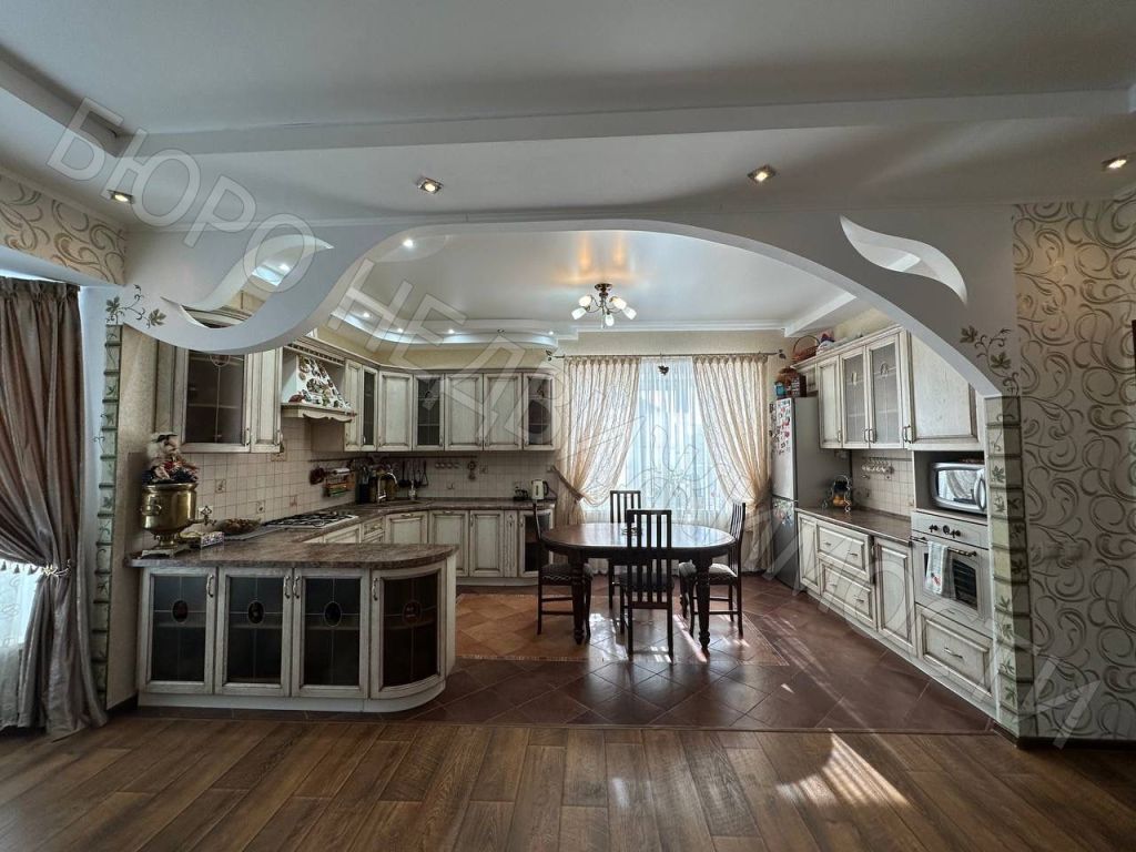 Продажа дома, 302м <sup>2</sup>, 30 сот., Хоперское, Набережная,  19