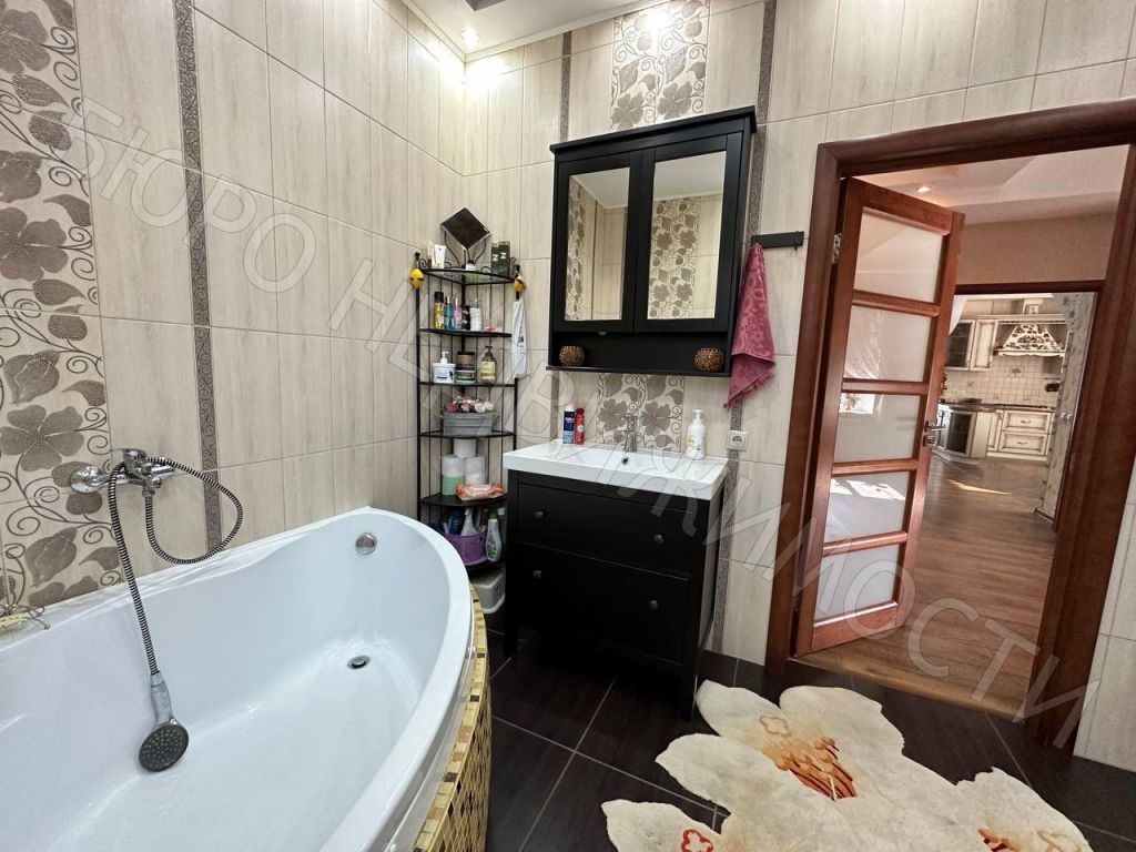 Продажа дома, 302м <sup>2</sup>, 30 сот., Хоперское, Набережная,  19