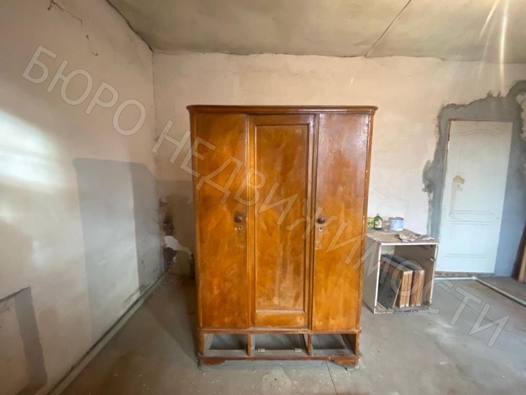 Продажа 2-комнатной квартиры, Пинеровка, Мира,  9