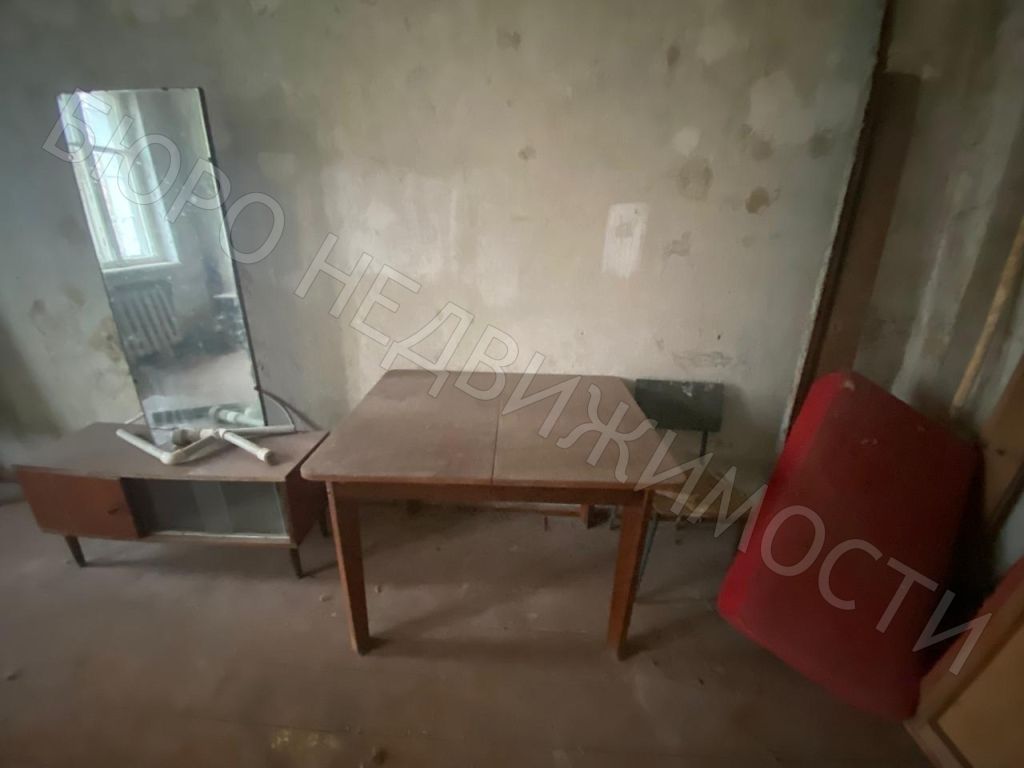 Продажа 2-комнатной квартиры, Пинеровка, Мира,  9