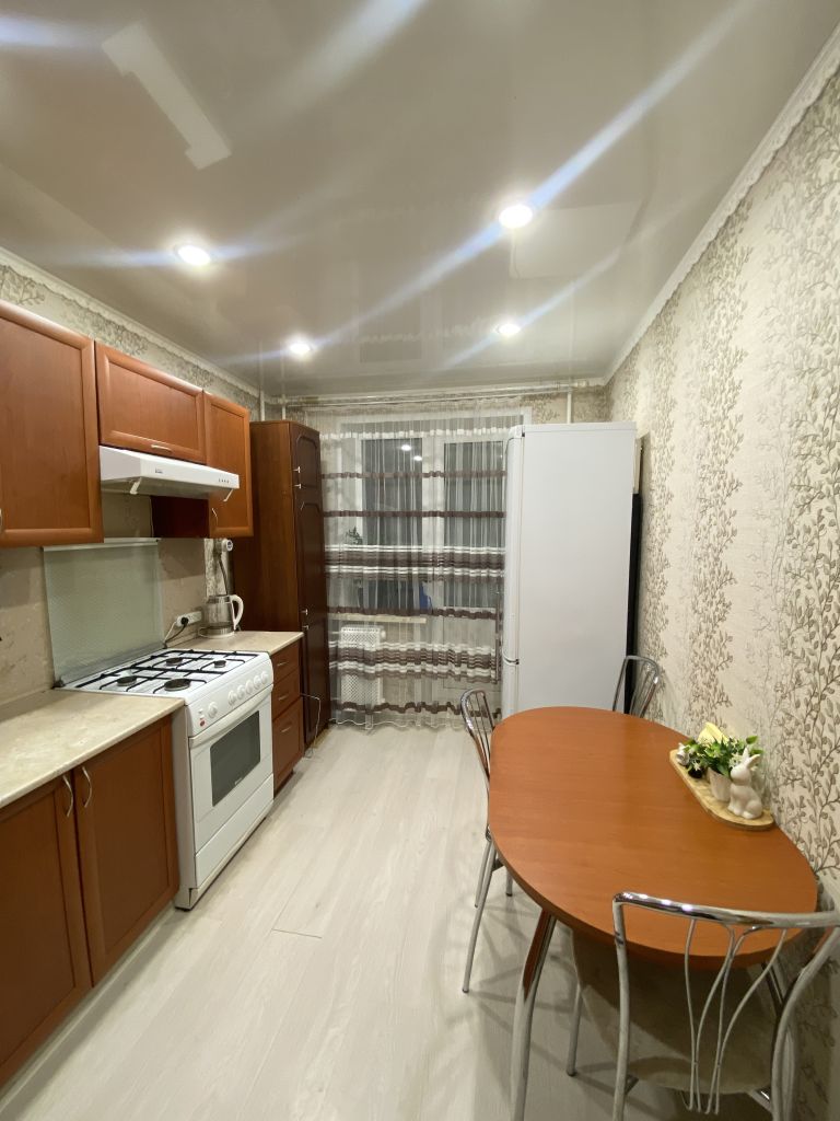 Продажа 3-комнатной квартиры, Кострома, Давыдовский-2 мкр,  69