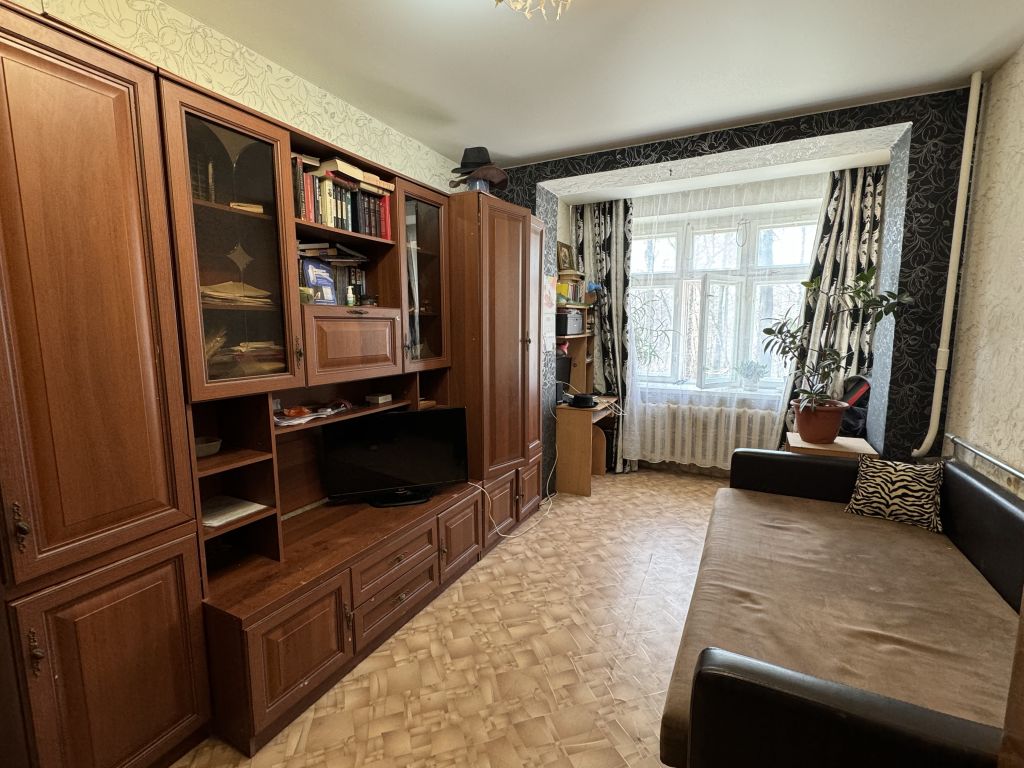 Продажа 2-комнатной квартиры, Нижний Новгород, 40 лет Октября ул,  5Б 