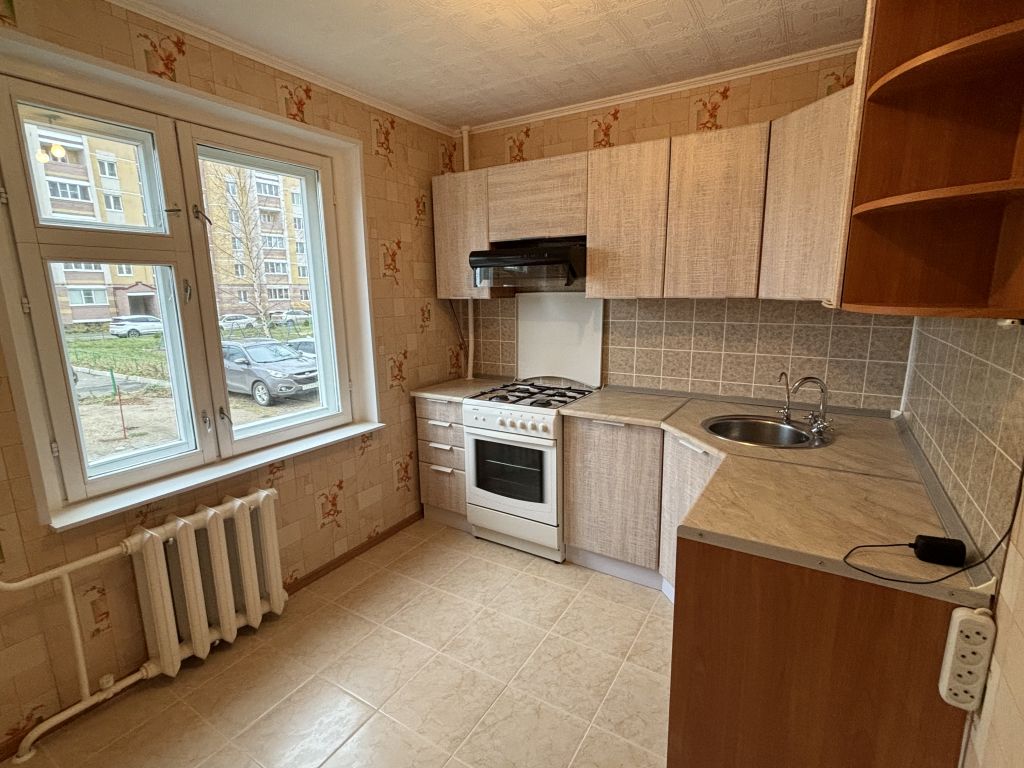Продажа 1-комнатной квартиры, Кострома, Рябиновый проезд,  18