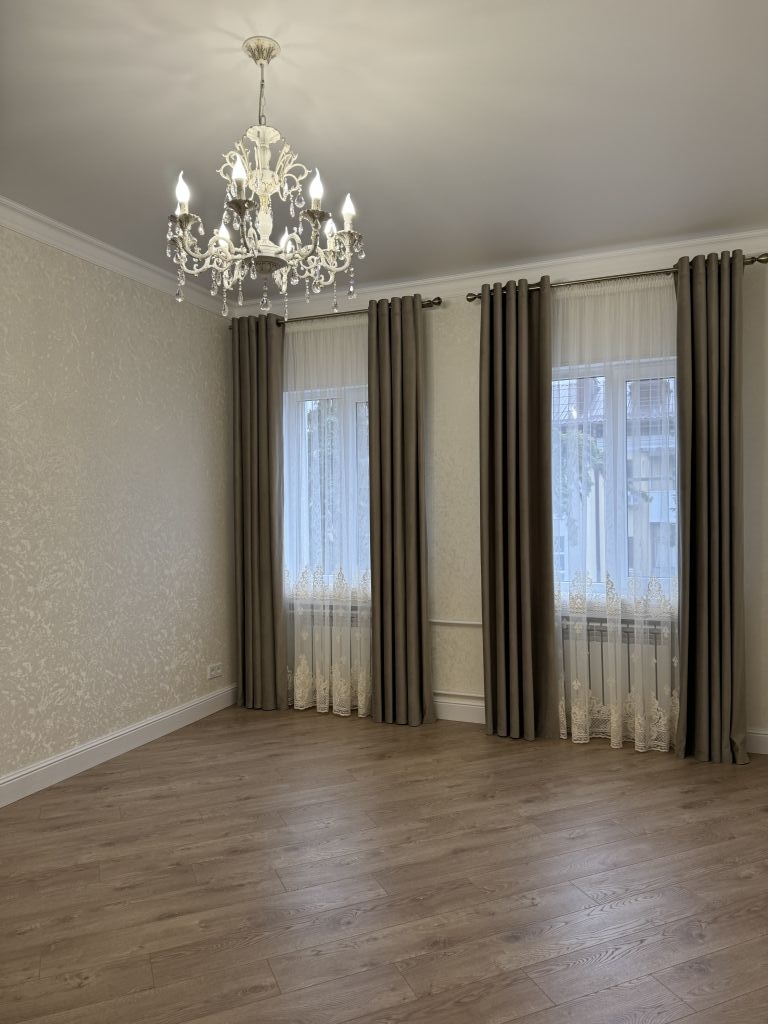 Продажа 3-комнатной квартиры, Пятигорск, Комарова ул,  6