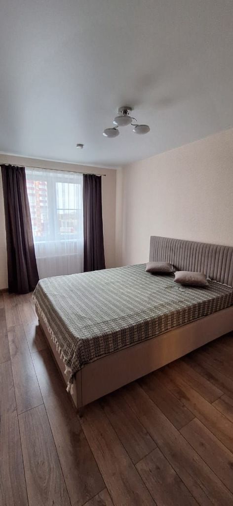 Аренда 2-комнатной новостройки, Батайск, Половинко ул,  280