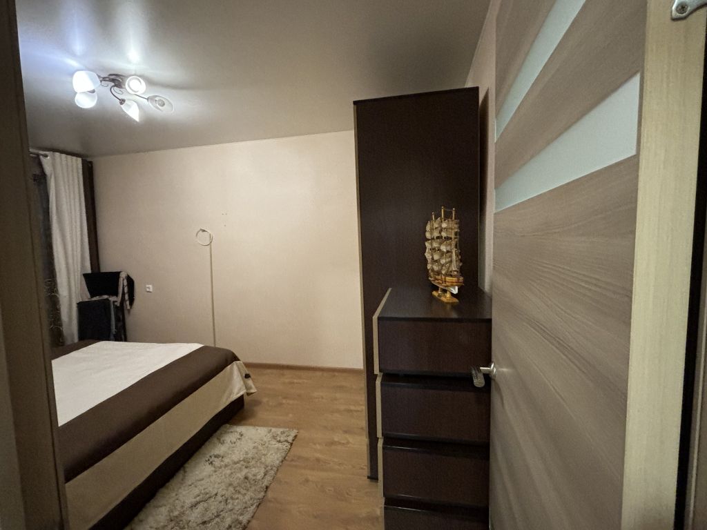 Продажа 3-комнатной квартиры, Кострома, Волжский п,  25