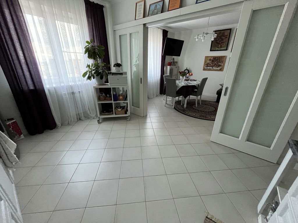 Продажа 3-комнатной квартиры, Тверь, Московская ул,  63