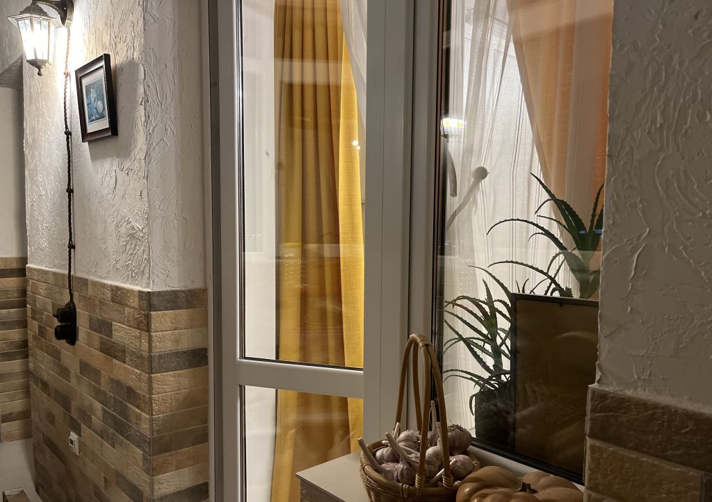 Продажа 3-комнатной квартиры, Тверь, Московская ул,  63