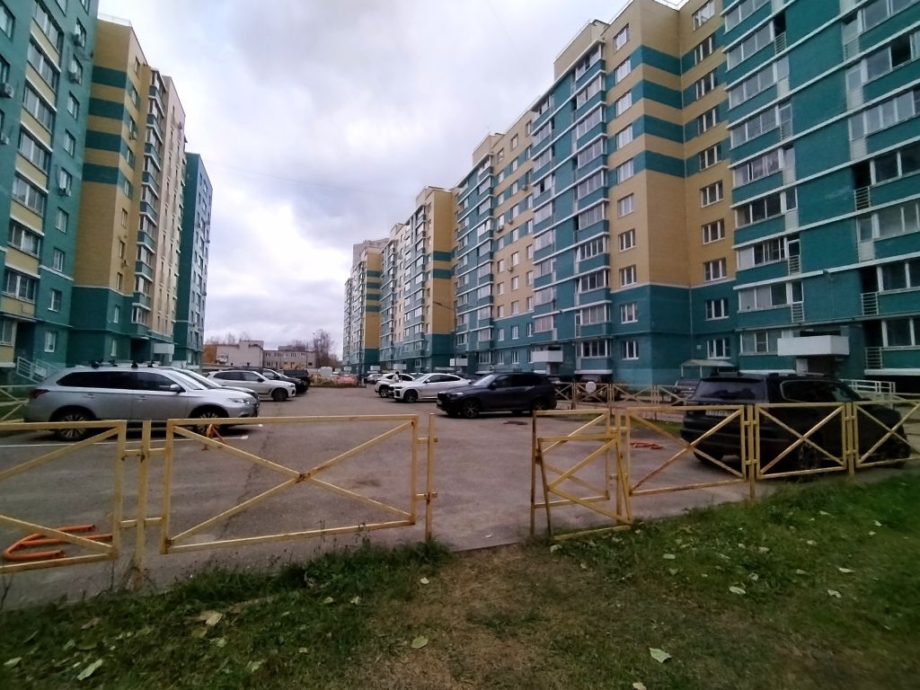 Продажа 2-комнатной квартиры, Тверь, Озерная ул,  7к8