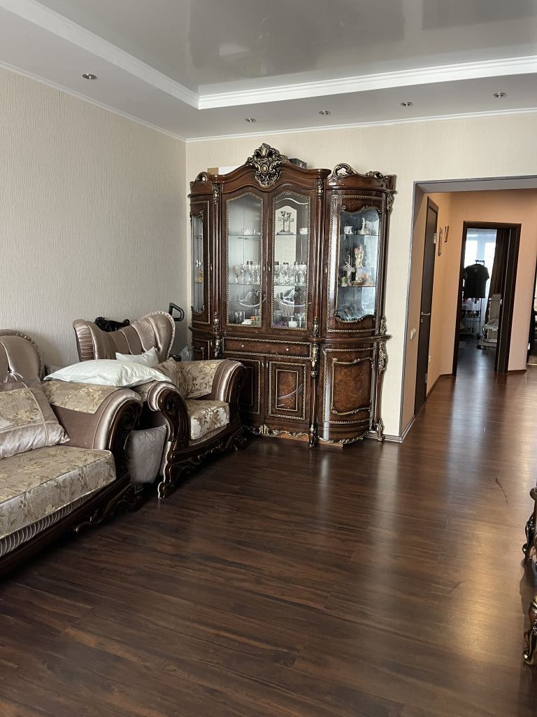 Продажа 2-комнатной квартиры, Энгельс, Тельмана ул,  26