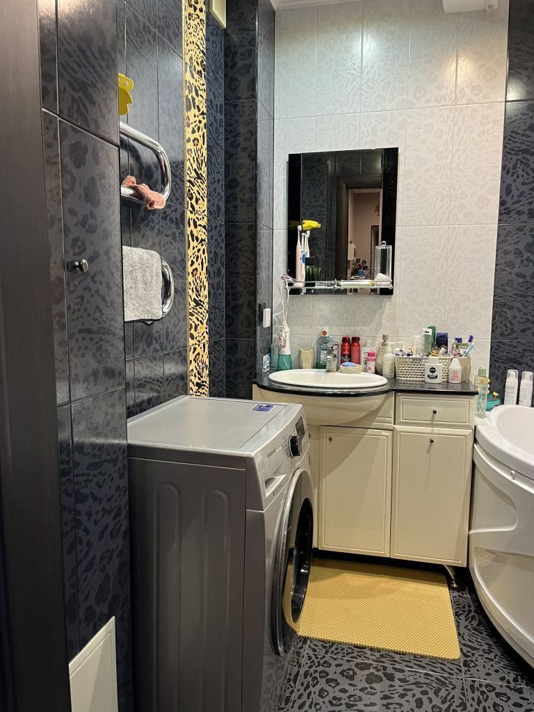 Продажа 2-комнатной квартиры, Энгельс, Тельмана ул,  26