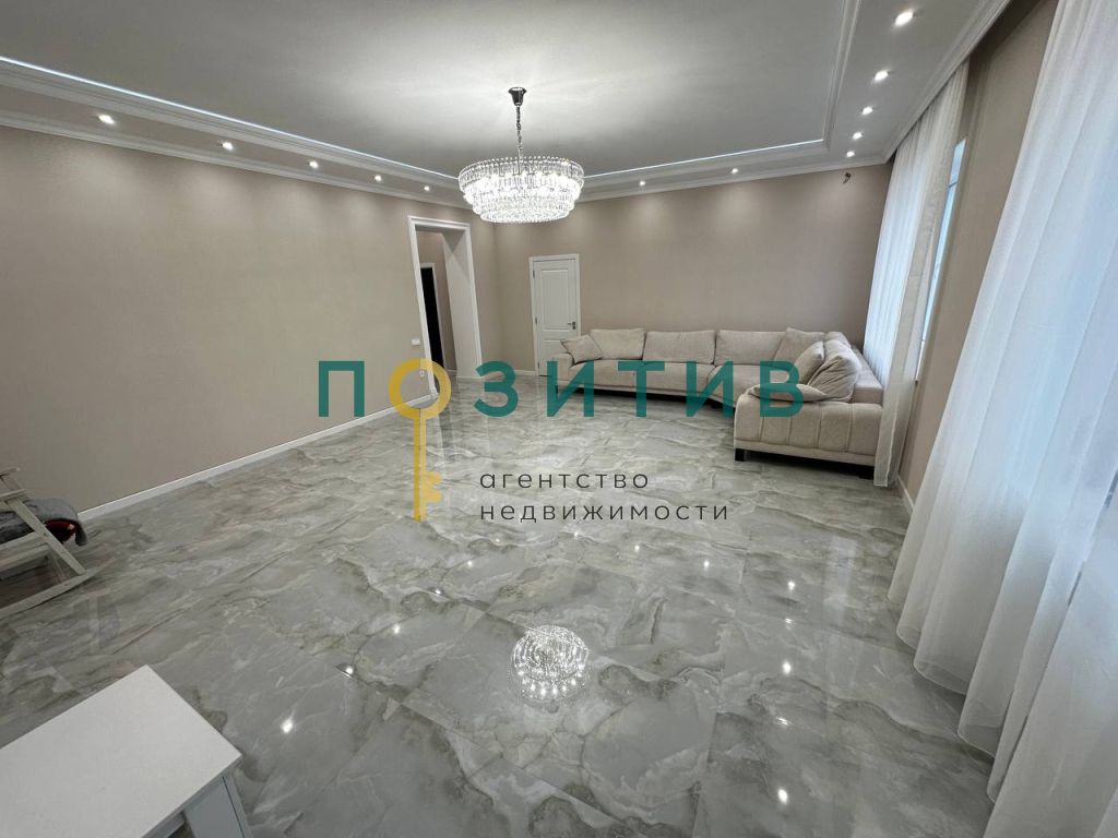 Продажа дома, 180м <sup>2</sup>, 4 сот., Пятигорск, Рябиновая ул