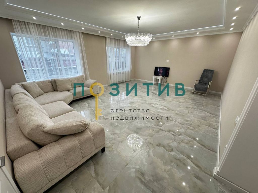 Продажа дома, 180м <sup>2</sup>, 4 сот., Пятигорск, Рябиновая ул