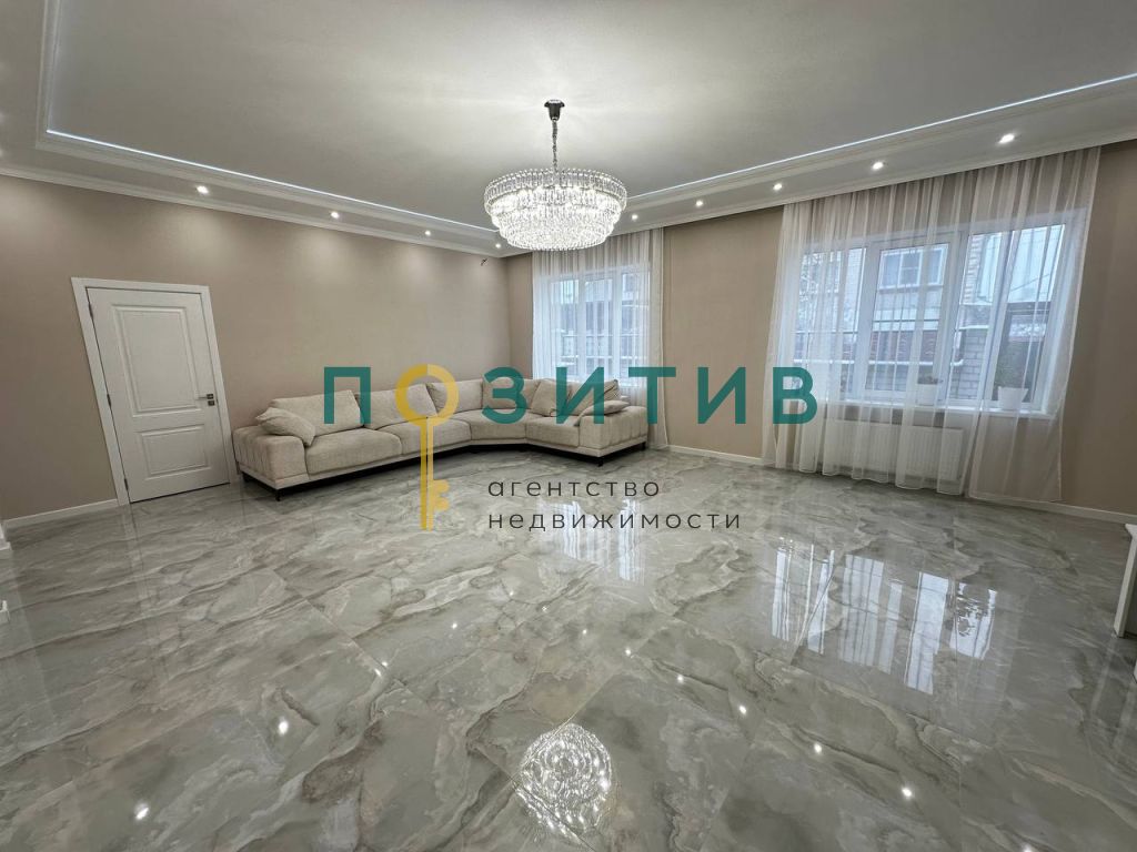 Продажа дома, 180м <sup>2</sup>, 4 сот., Пятигорск, Рябиновая ул