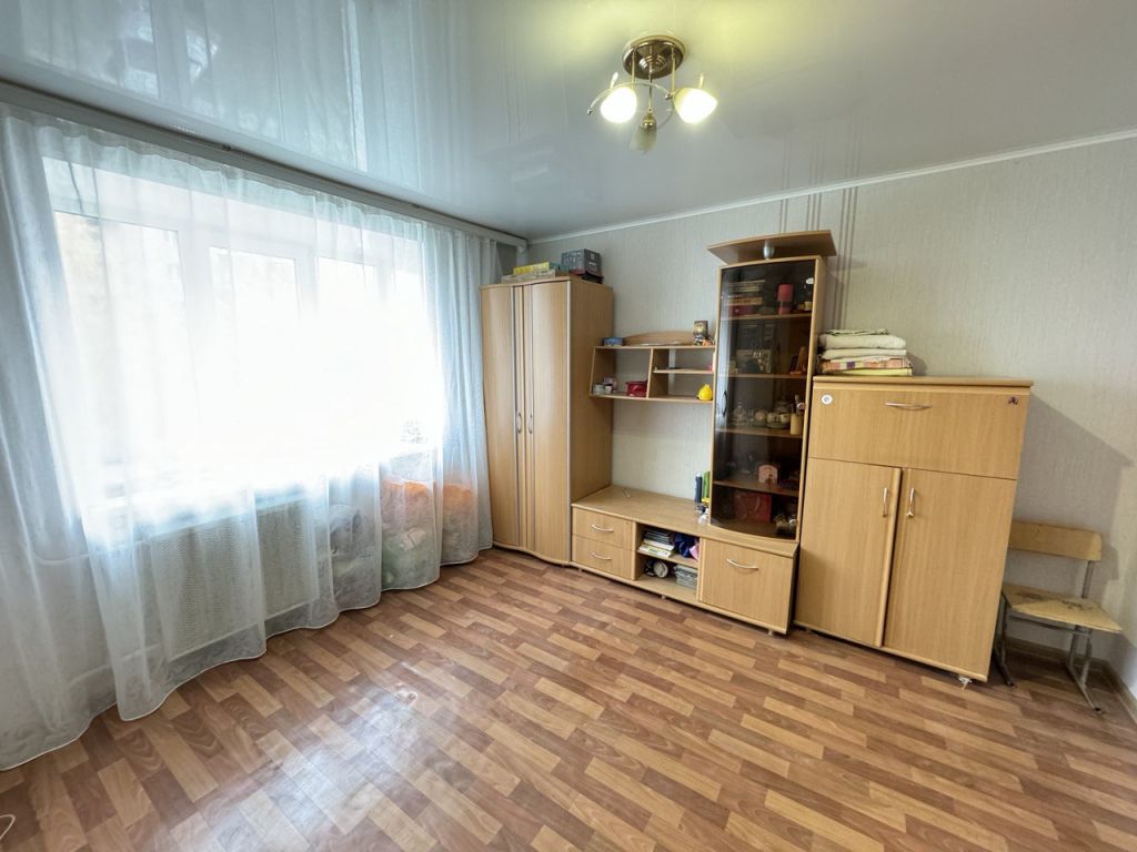 Продажа 3-комнатной квартиры, Иваново, Профессиональная ул,  35