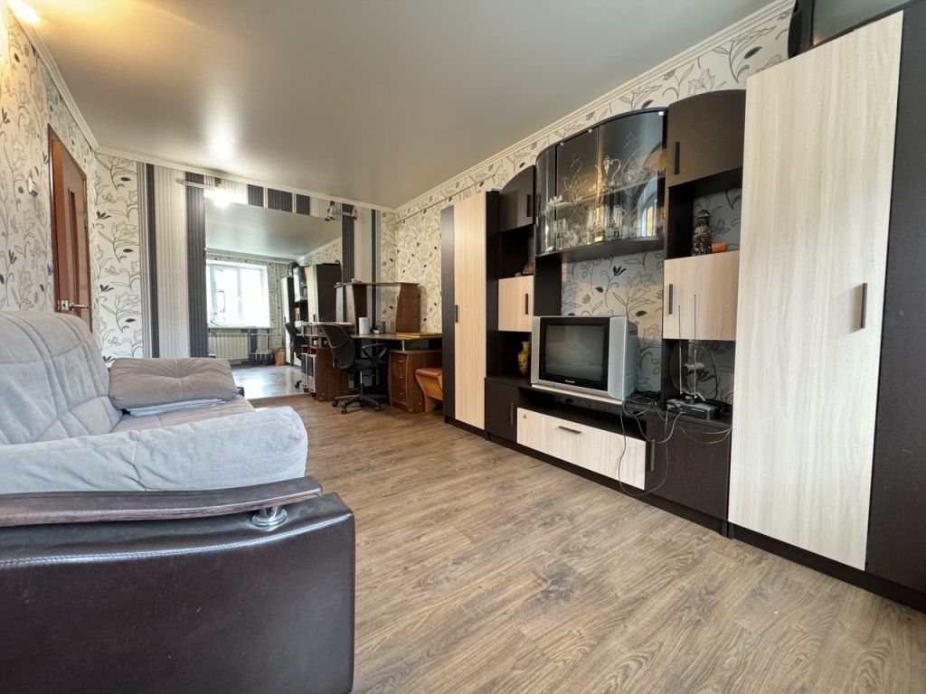 Продажа 3-комнатной квартиры, Иваново, Профессиональная ул,  35