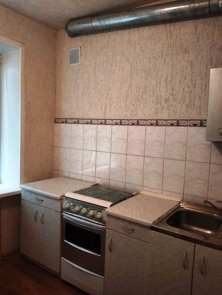 Продажа 1-комнатной квартиры, Новомосковск, Шахтеров ул,  37