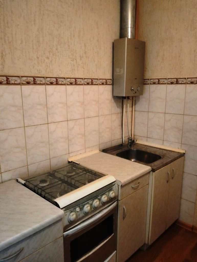 Продажа 1-комнатной квартиры, Новомосковск, Шахтеров ул,  37