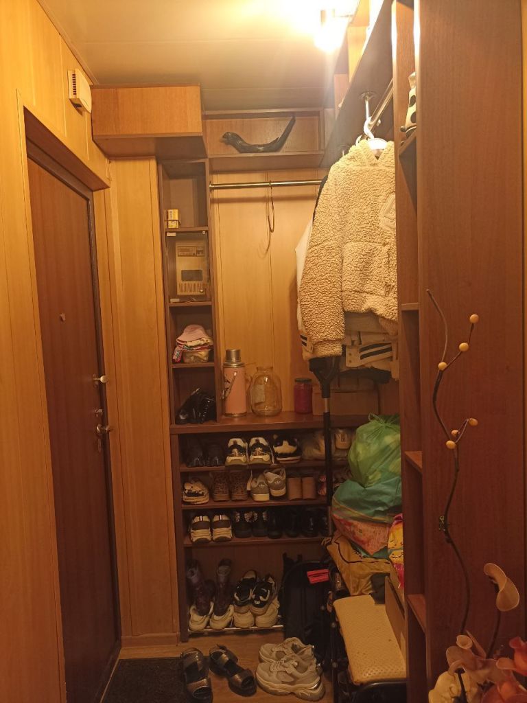 Продажа 2-комнатной квартиры, Нижний Новгород, Героя Юрия Смирнова ул,  61