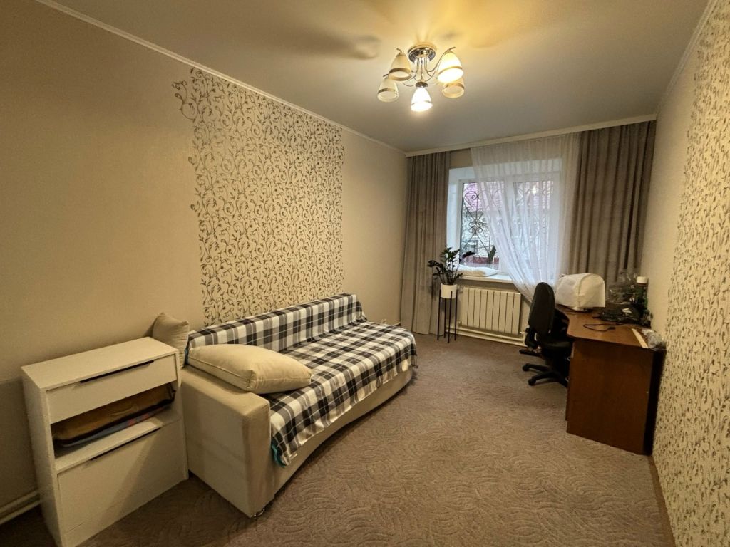 Продажа 3-комнатной квартиры, Кострома, Гагарина ул,  21 а