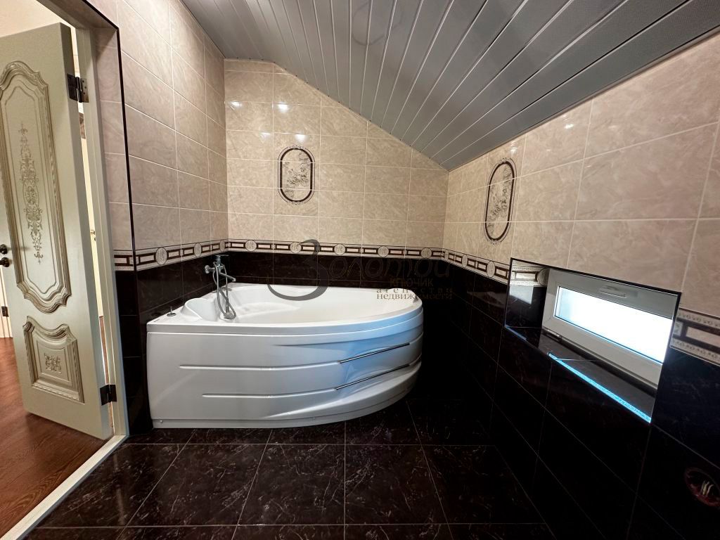 Продажа дома, 216м <sup>2</sup>, 4 сот., Нежинский,  29